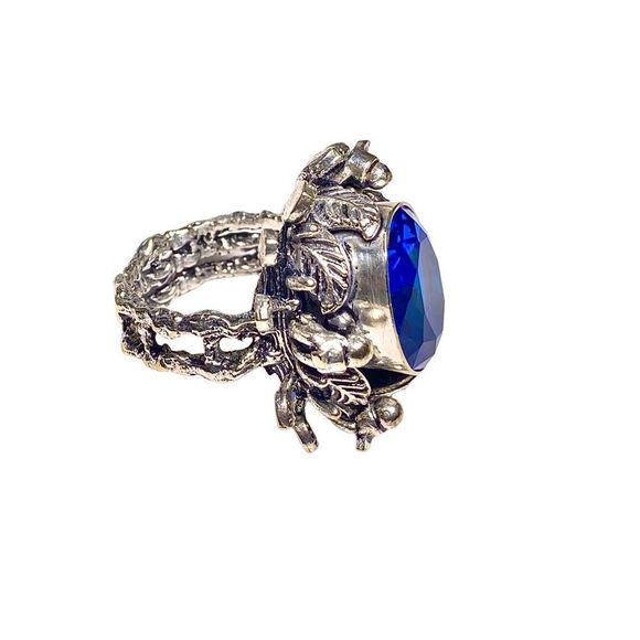 Blue Topaz Gemstone in an Exceptional Handcrafted 925 Stamped Silver Ring (7.5) - Picture 6 of 8